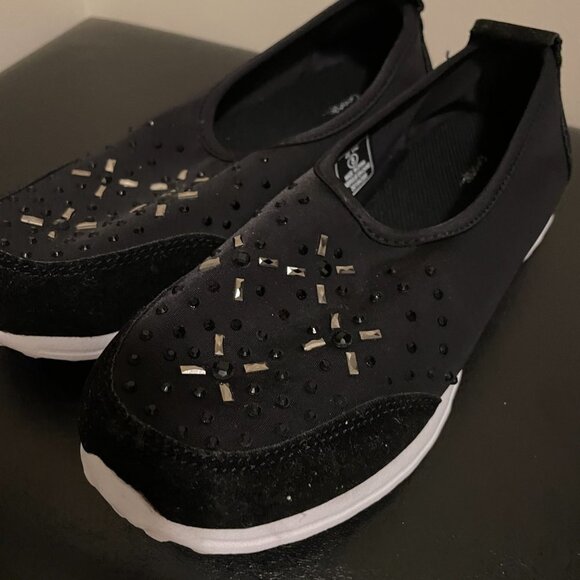 NWOT George Black Rhinestone Slip-Ons - US 8 - Picture 2 of 6